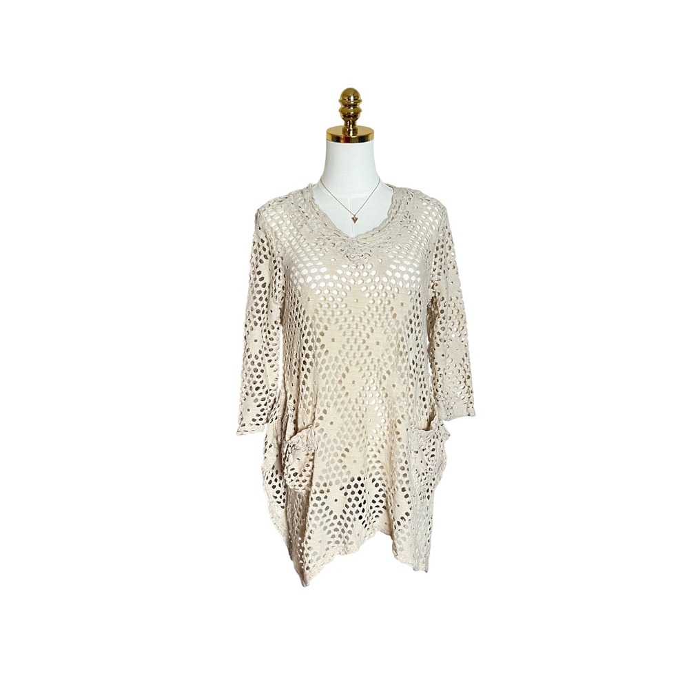 Sand &‎ Spirit Beige Crochet Knit Tunic Top V-Neck Sharkbite Hem Womens Medium